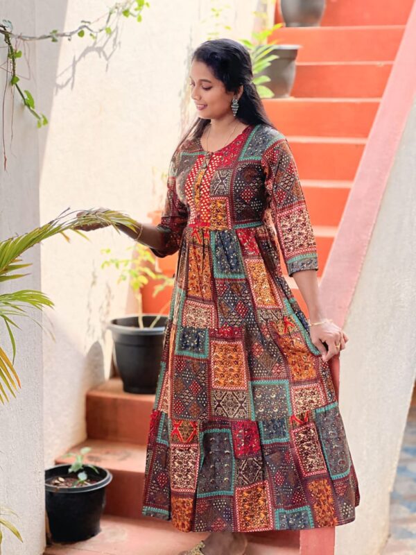 Pakistani Mirror Work Kurthi